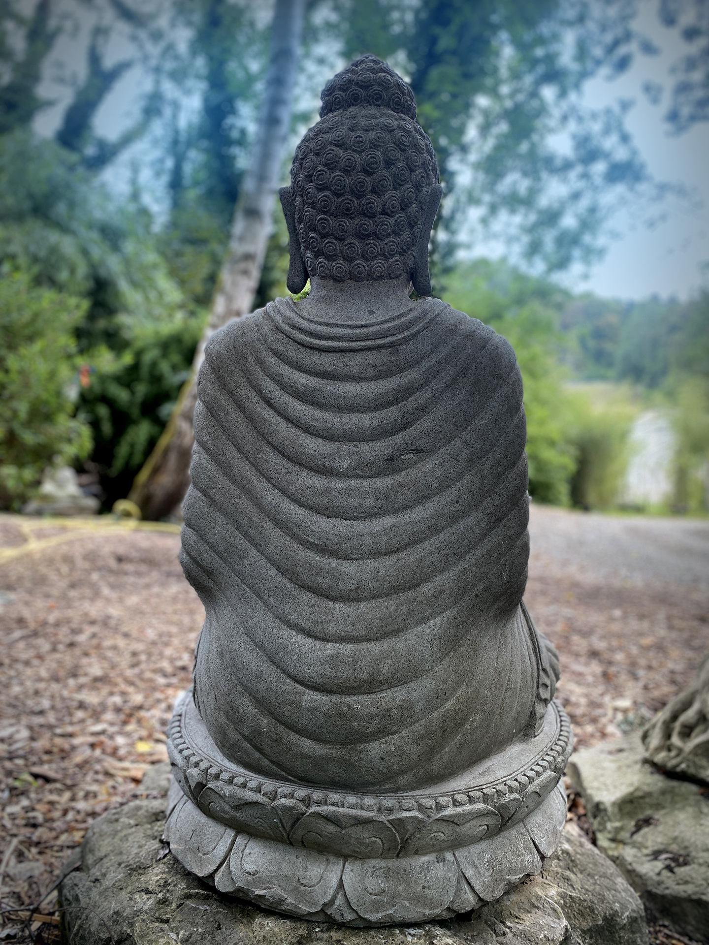 Sitzender Buddha im Bhumisparsa Mudra - 110cm