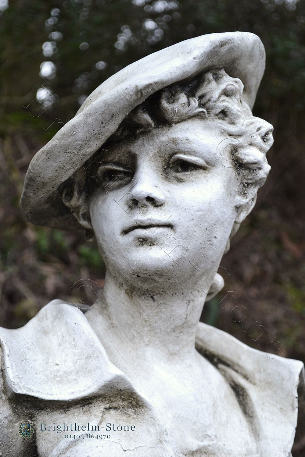Lady ´´La Canotiere´´ Büste - Steinfigur