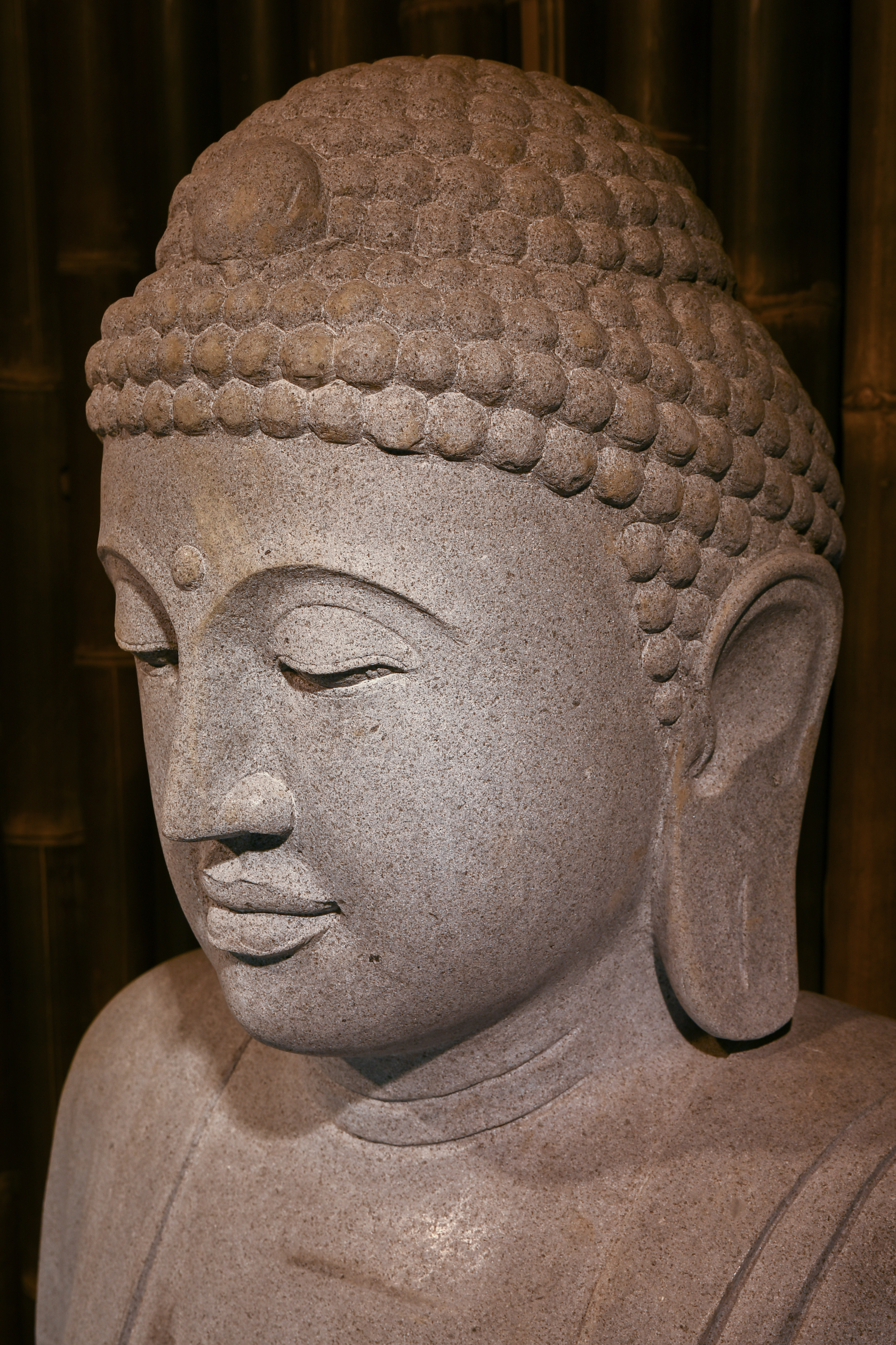 Japanischer Buddha aus Riverstone 155cm
