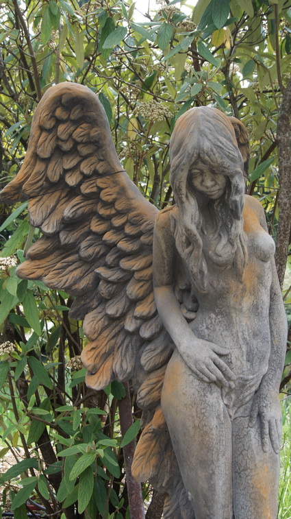 sf10160_3 Engelfrau stehend SHEKINAH