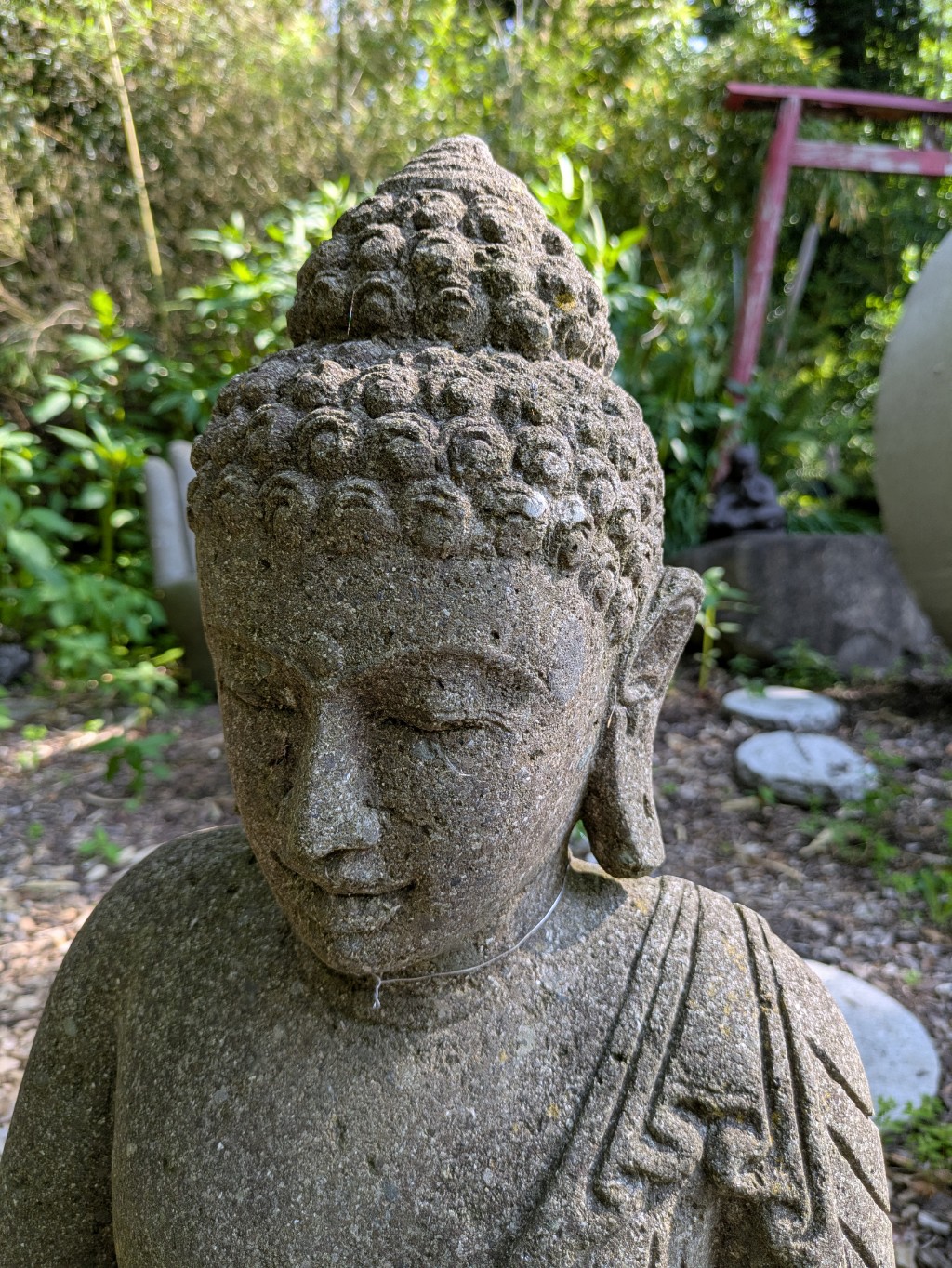 Buddha aus Riverstone- Erdberührung 75cm