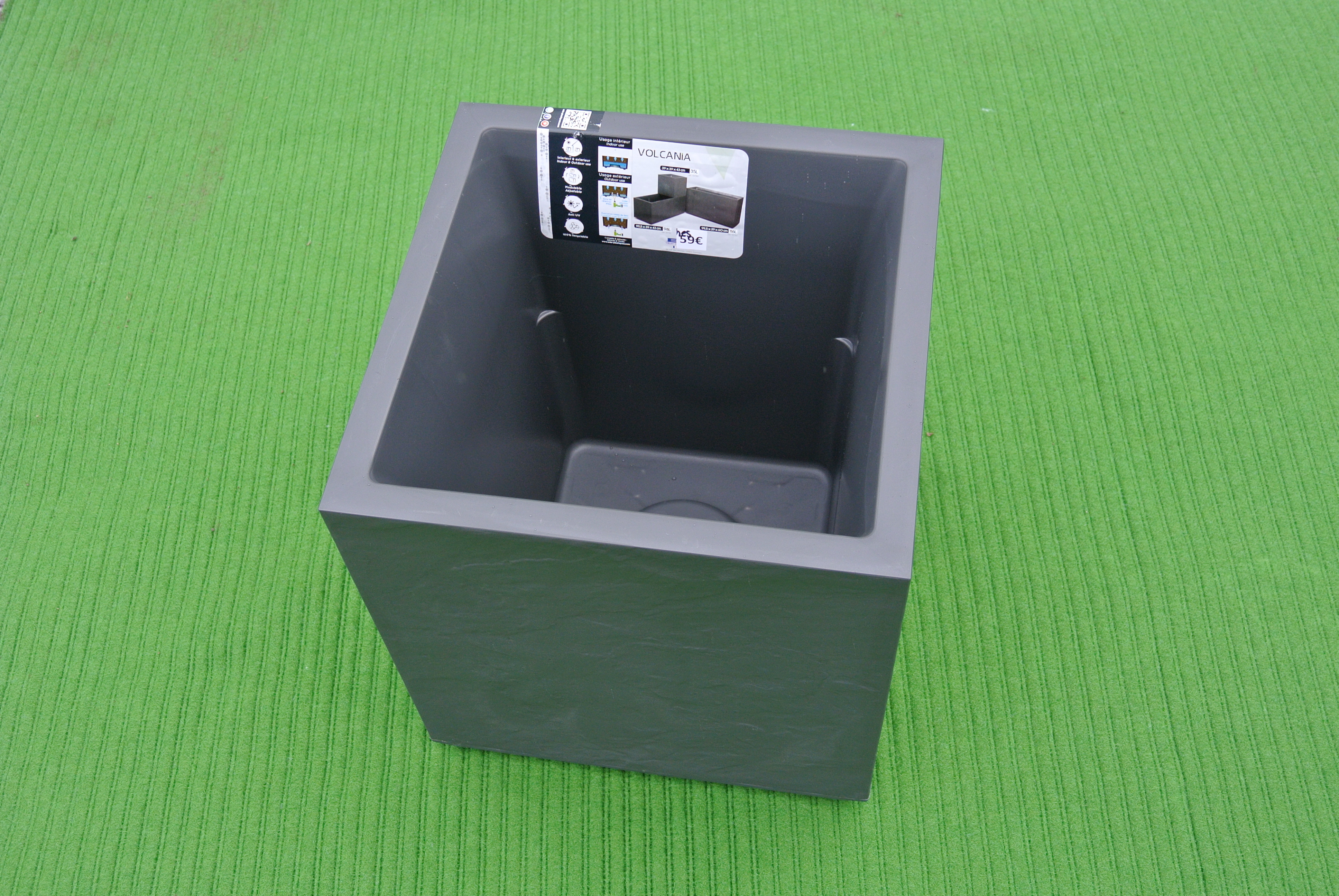 Kubi-39x39x43-2 Pflanztrog in Steinoptik