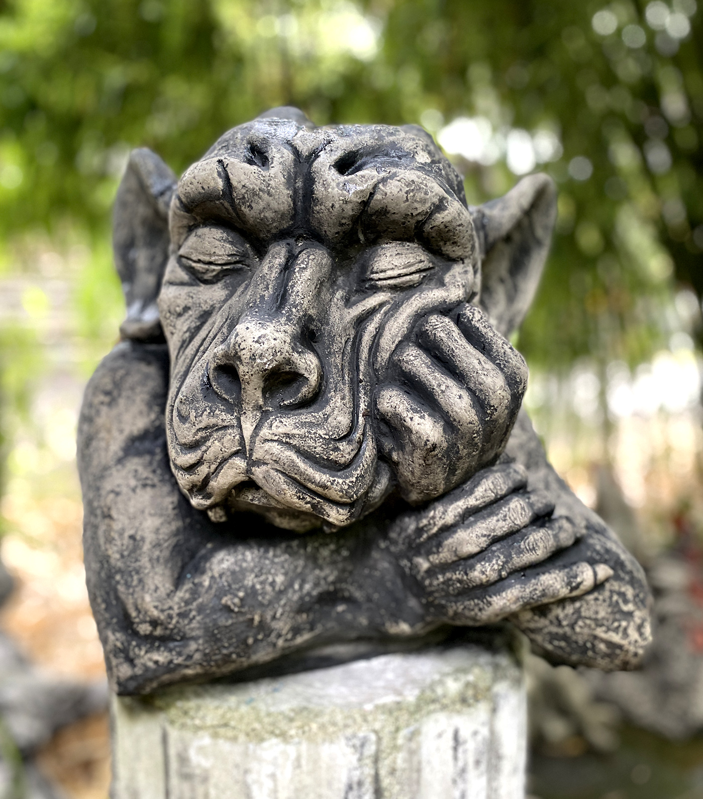 Schlummernder Gargoyle Büste