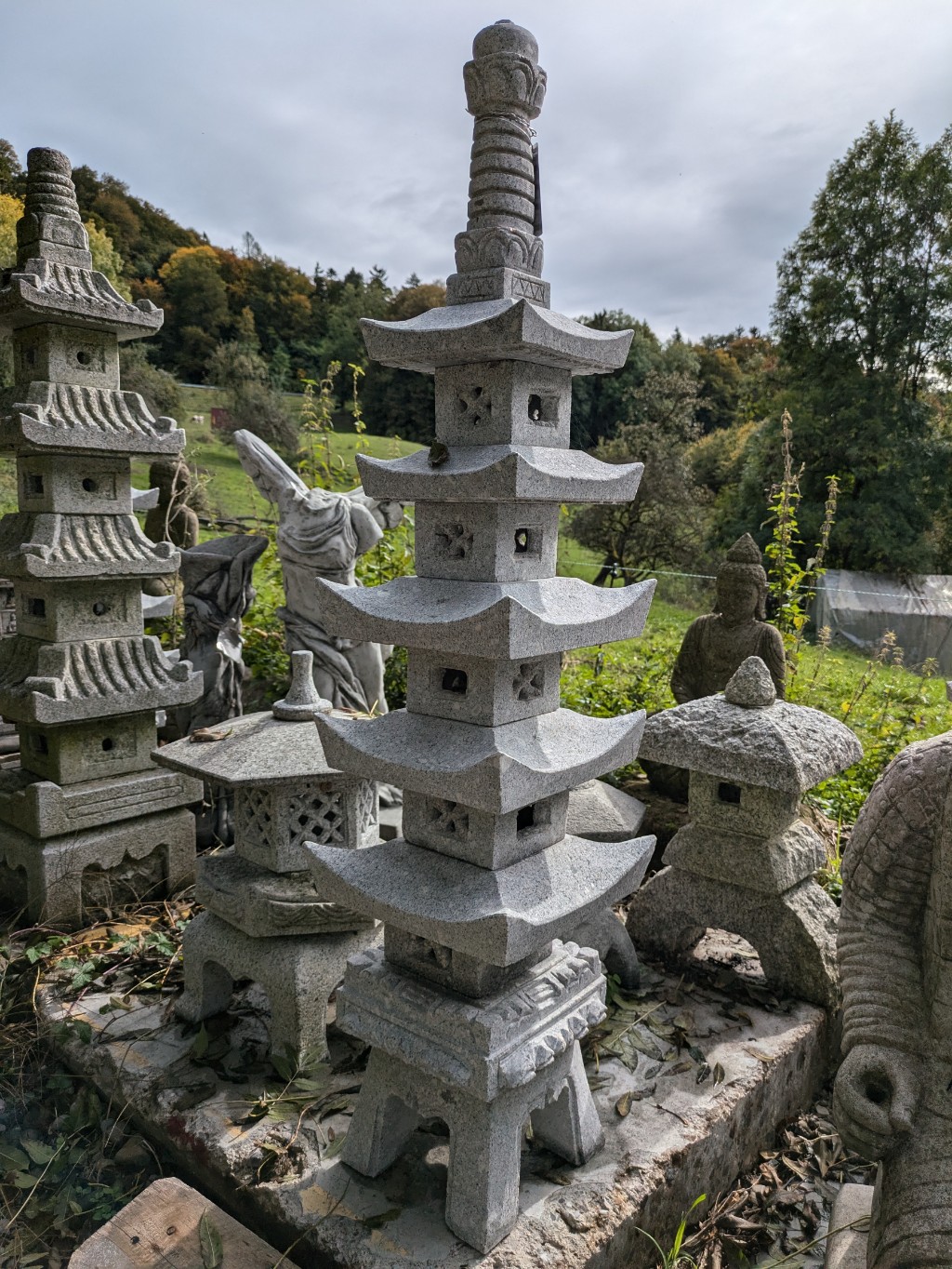 Japanische Steinpagode, 5 Ebenen aus Granitstein