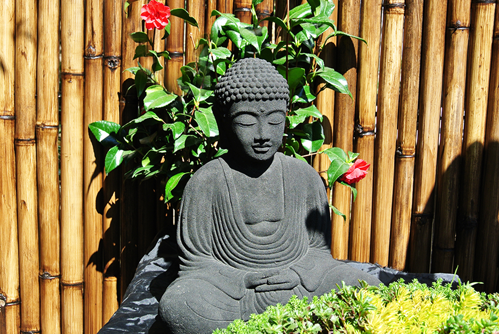 BuddhaSitzMedi-Dunkel1 Japanischer Buddha aus Lavastein - 40cm