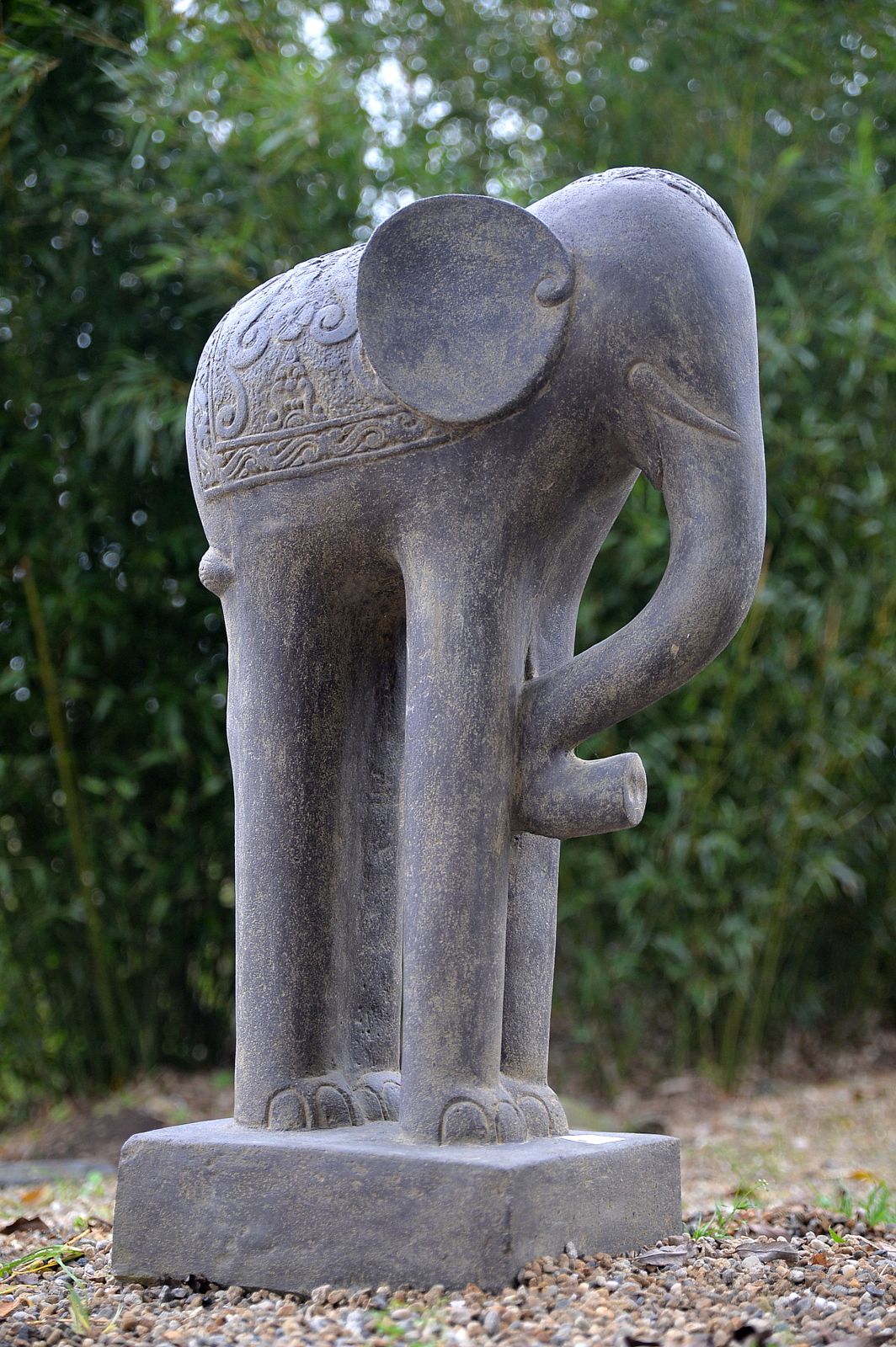 Elefant-90cm-von-links Elefanten Skulptur in drei Varianten