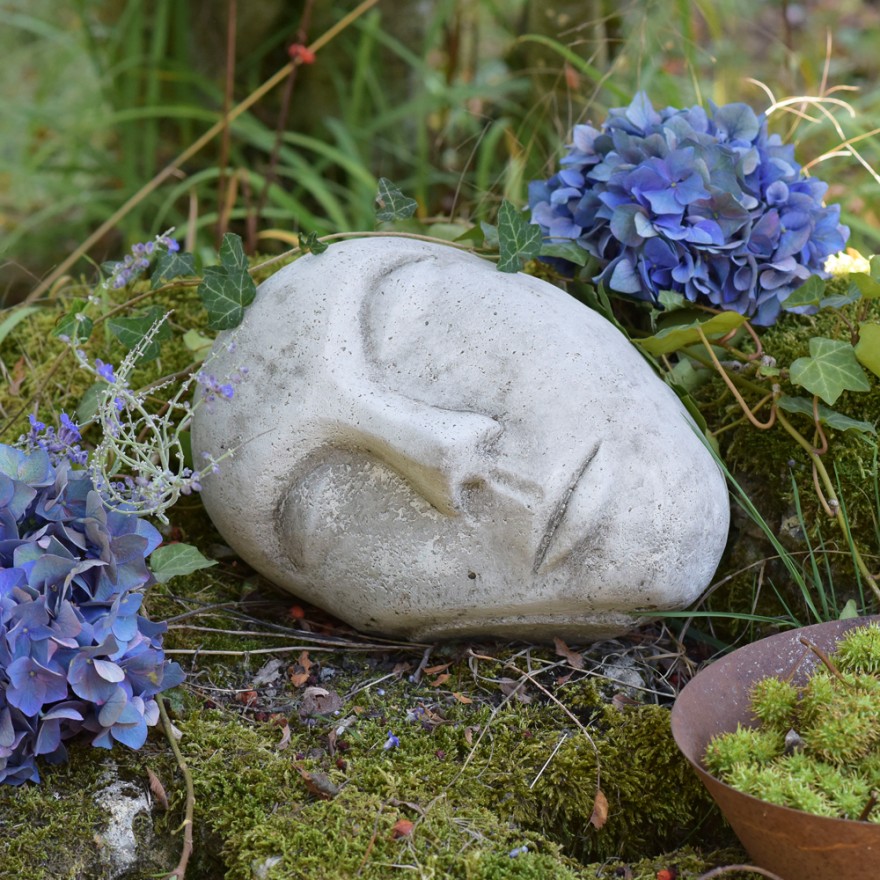 Head Kopf liegend