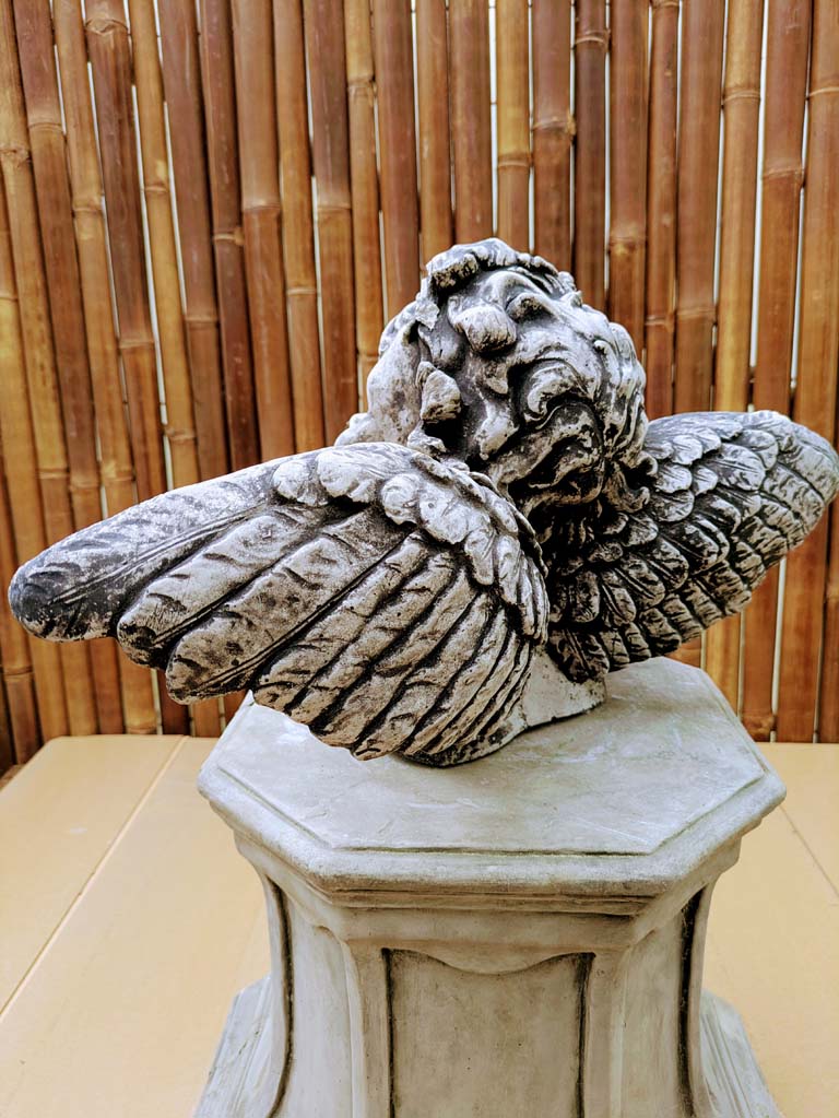 Träumender Engel
