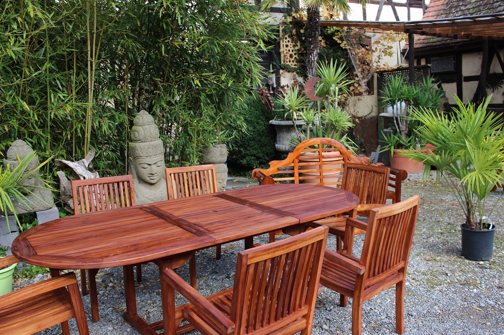 Teak Gartenmöbel - schöner Gartenstuhl