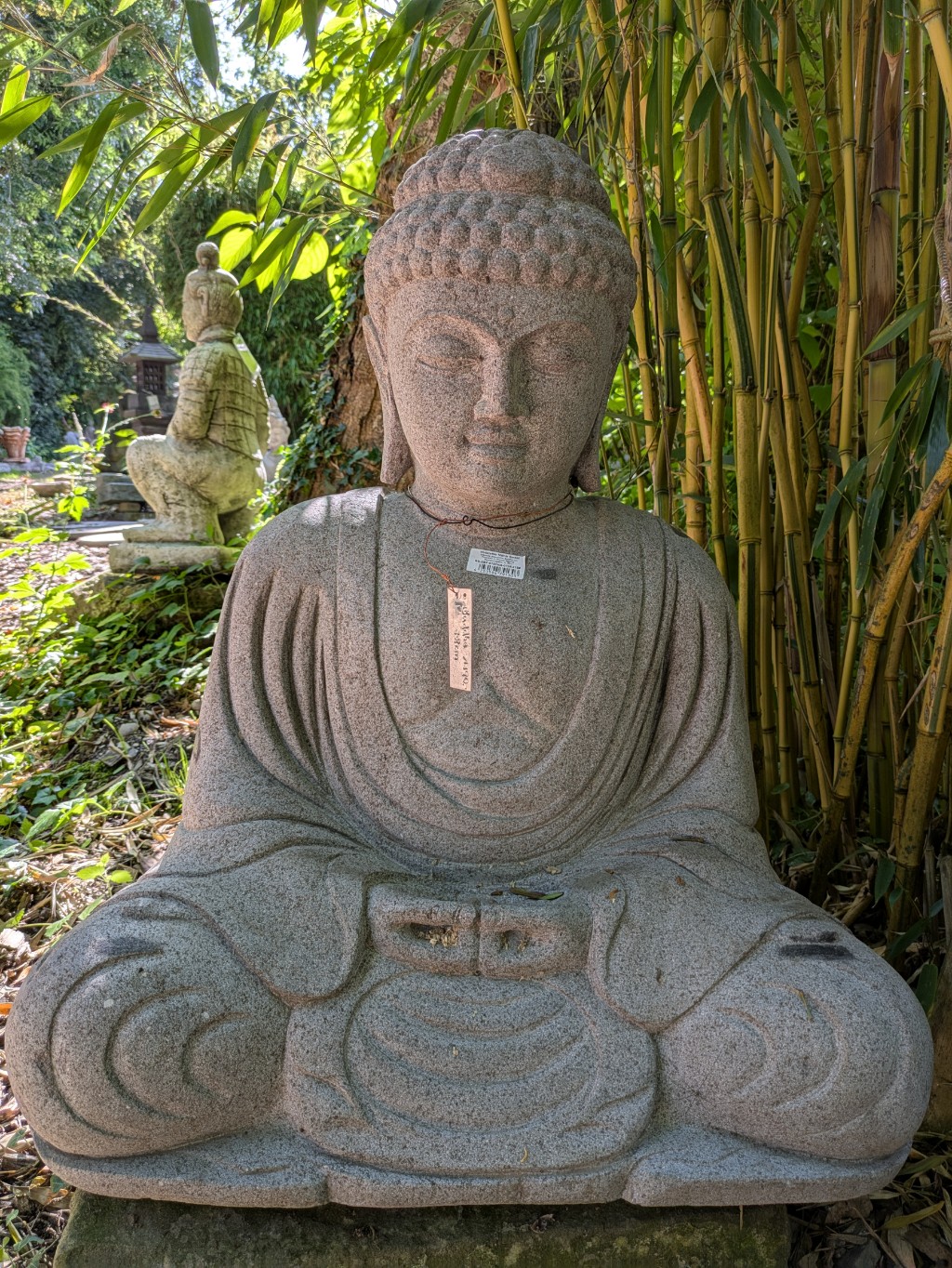 Japanischer Buddha aus Riverstone - 78cm