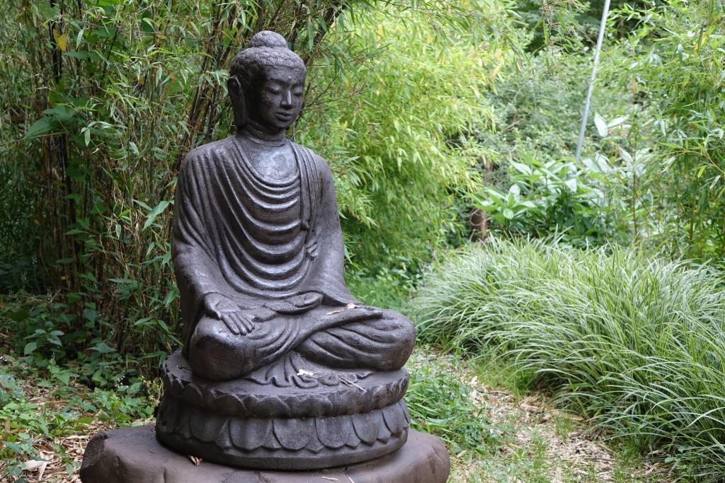 Buddha auf Lotus - 95cm