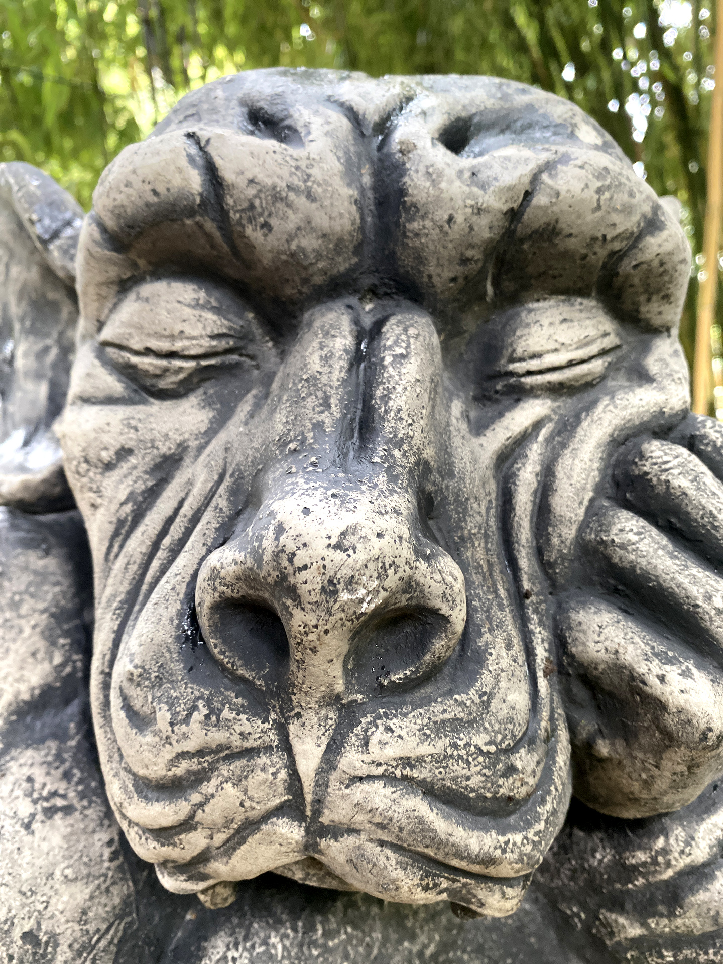 Schlummernder Gargoyle Büste