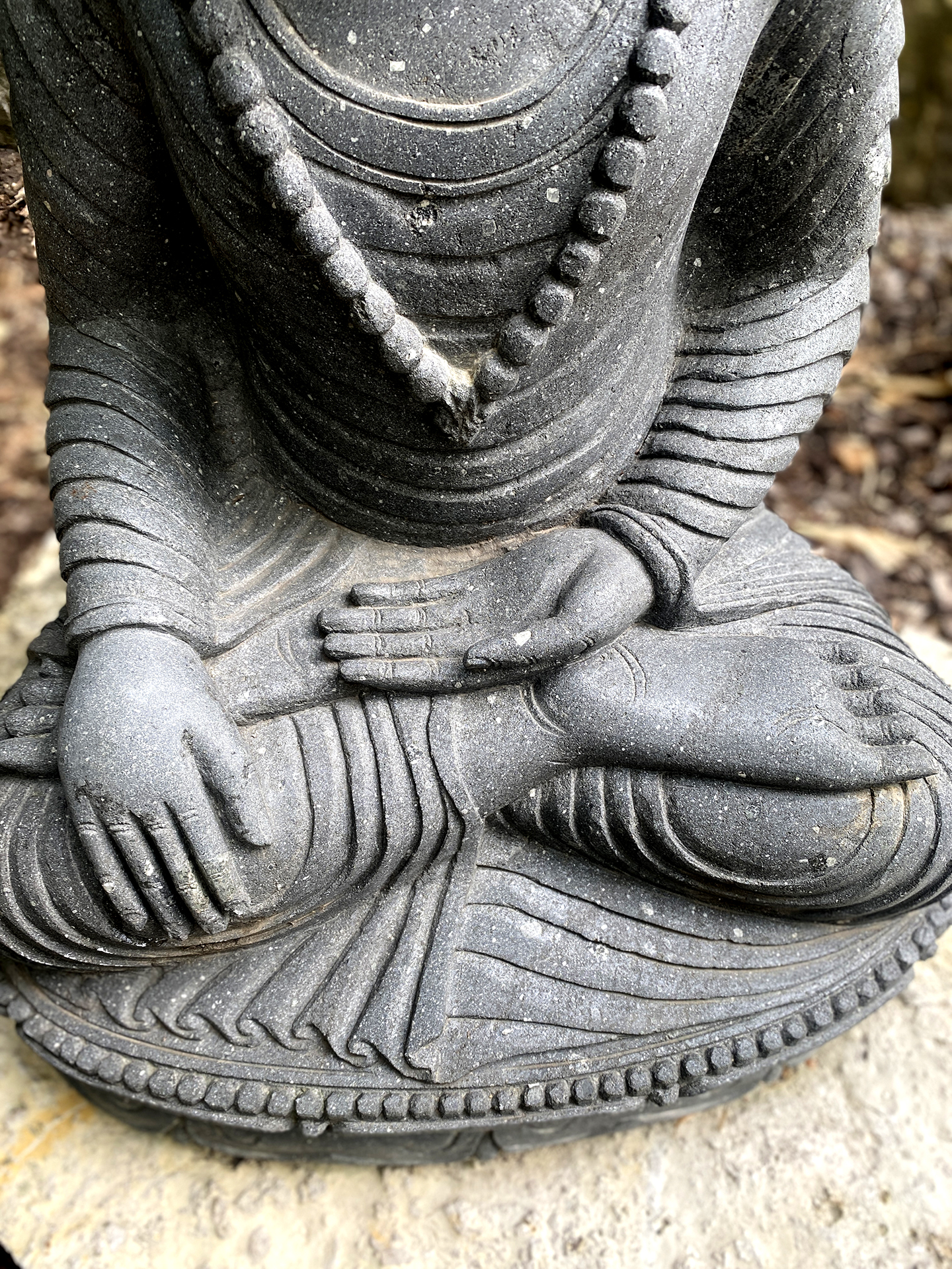 Buddha mit Kette - 80cm