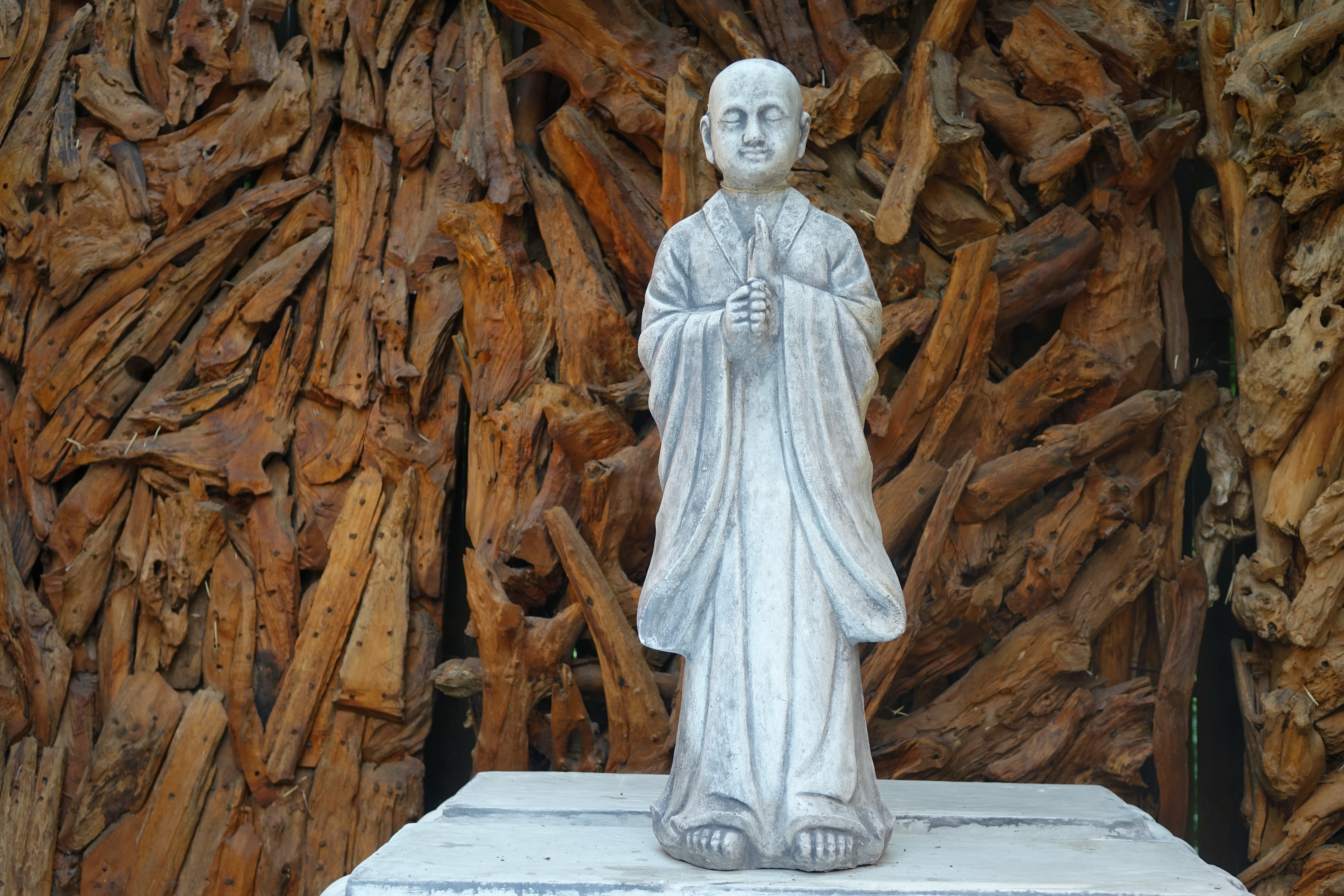 M-nch-begr-ssend Stehender Shaolinmönch