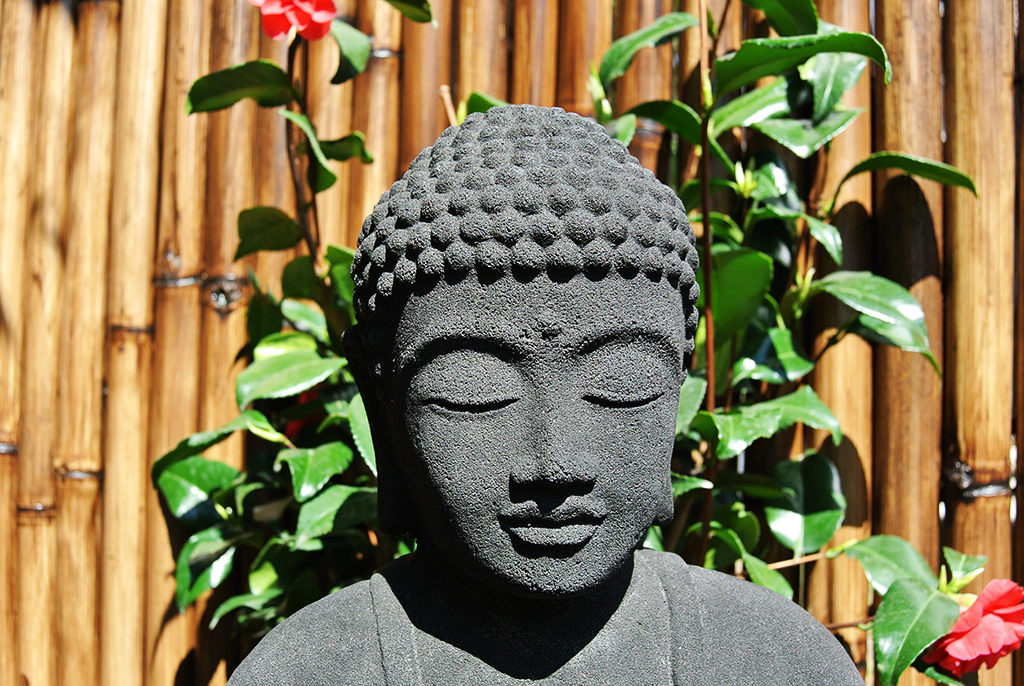 BuddhaSitzMedi-Dunkel4 Japanischer Buddha aus Lavastein - 40cm