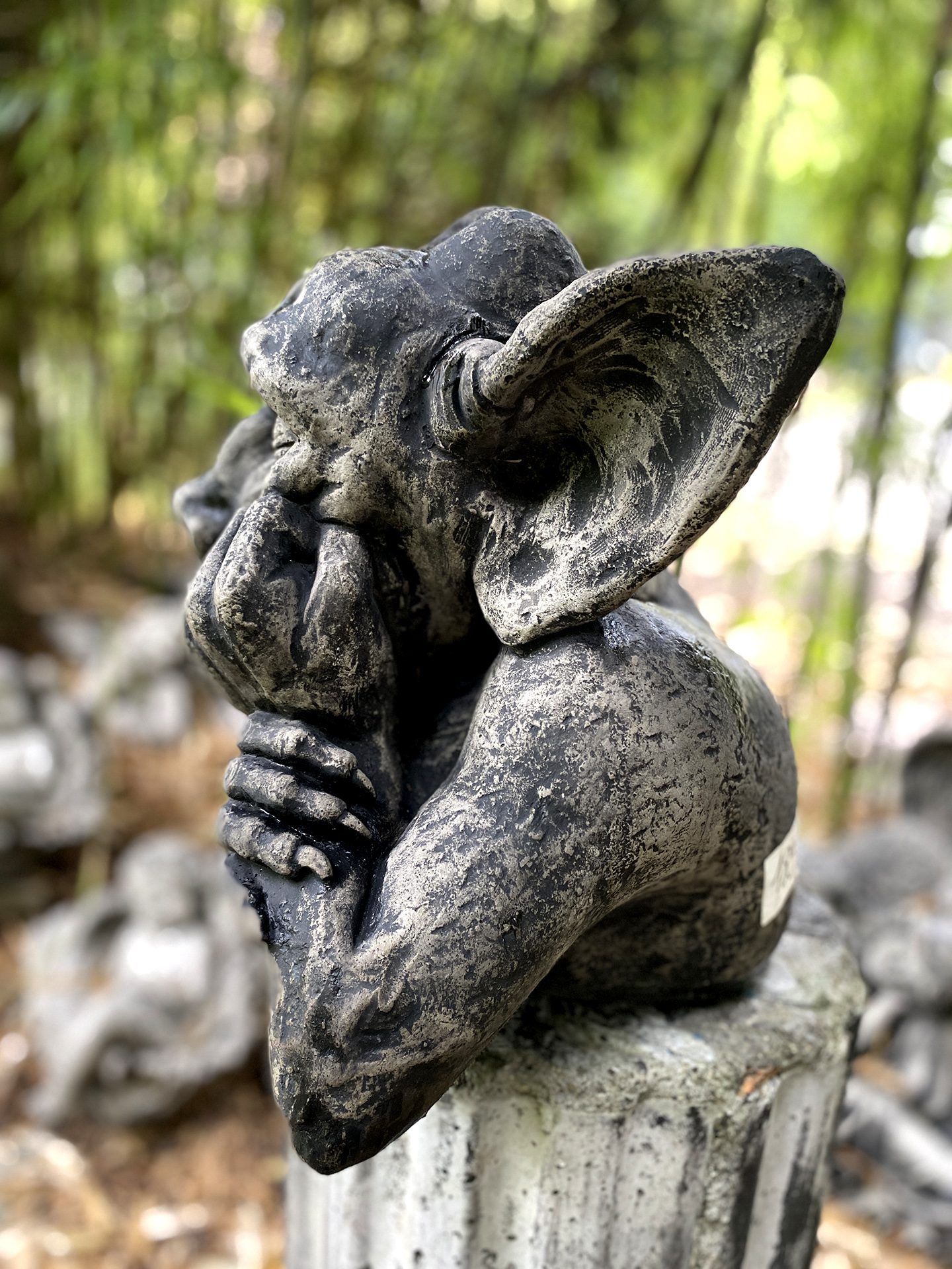 Schlummernder Gargoyle Büste