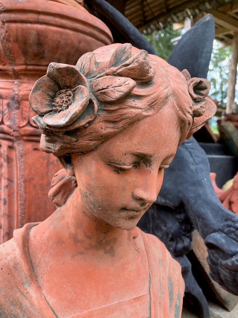 Frauen Büste Josephine
