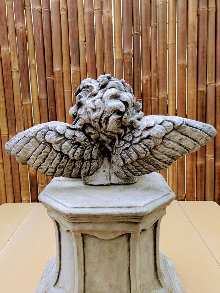 Träumender Engel