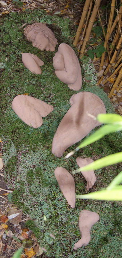 die-schlfende-frau-3 Schlafende Frau, 8-Teilig