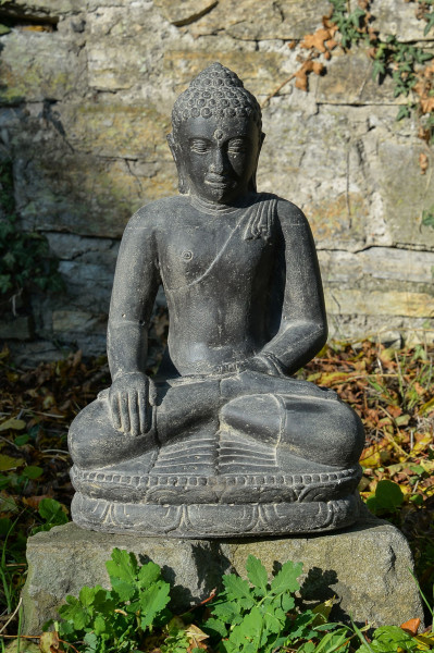 Buddha im Mudra der Erdberührung 60cm