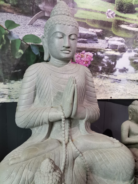 Sitzender Buddha aus Riverstone - 150cm